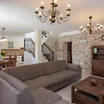 Mirce -