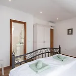 Mirce - Villa Lovište