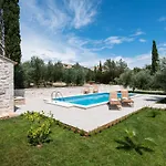 Mirce - Villa