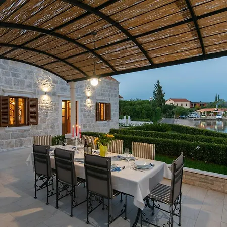 Mirce -