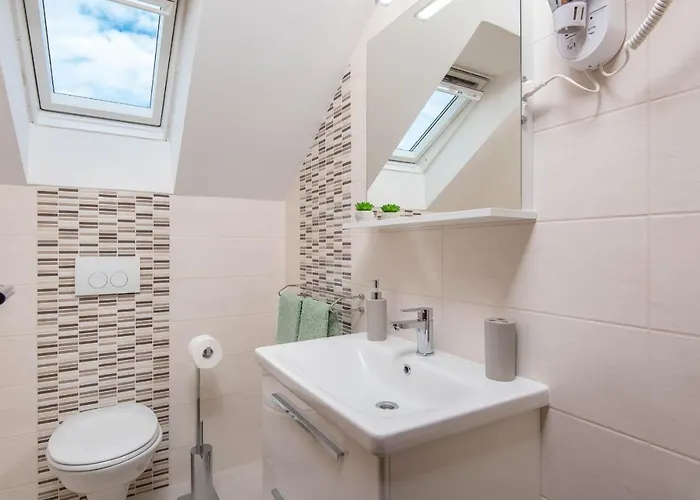 Mirce - Villa Lovište