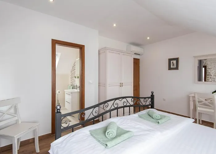 Mirce - Villa Lovište